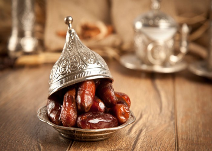 ইফতারে অপরিহার্য্য আইটেম খেজুর
