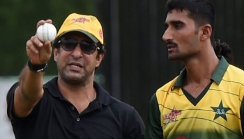  রিভার্স সুইং : ক্রিকেটের ব্ল্যাক ম্যাজিক