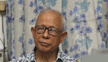 “অর্ধেক লেখক কাজী দার ছাত্র হওয়ার যোগ্য নন”